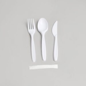 Pack couverts blanc : Cuillère-Fourchette-Couteau-Serviette   [CP]